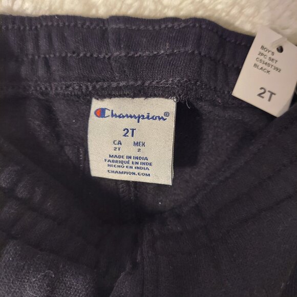 NWT Champion Toddler Boys 2-Piece Hoodie & Jogger Set Size 2T — Red, Black, Gray - Picture 5 of 8